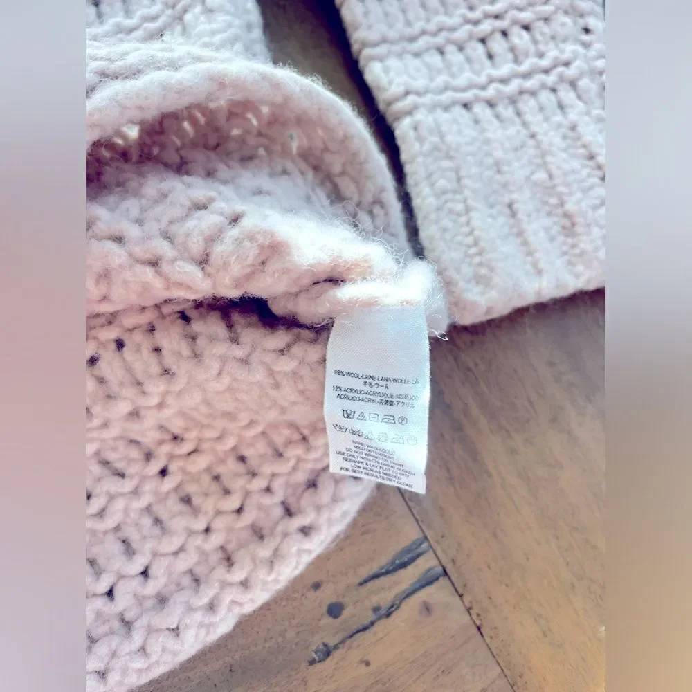 FREE PEOPLE RORY WOOL Cozy Pale Pink Sweater!